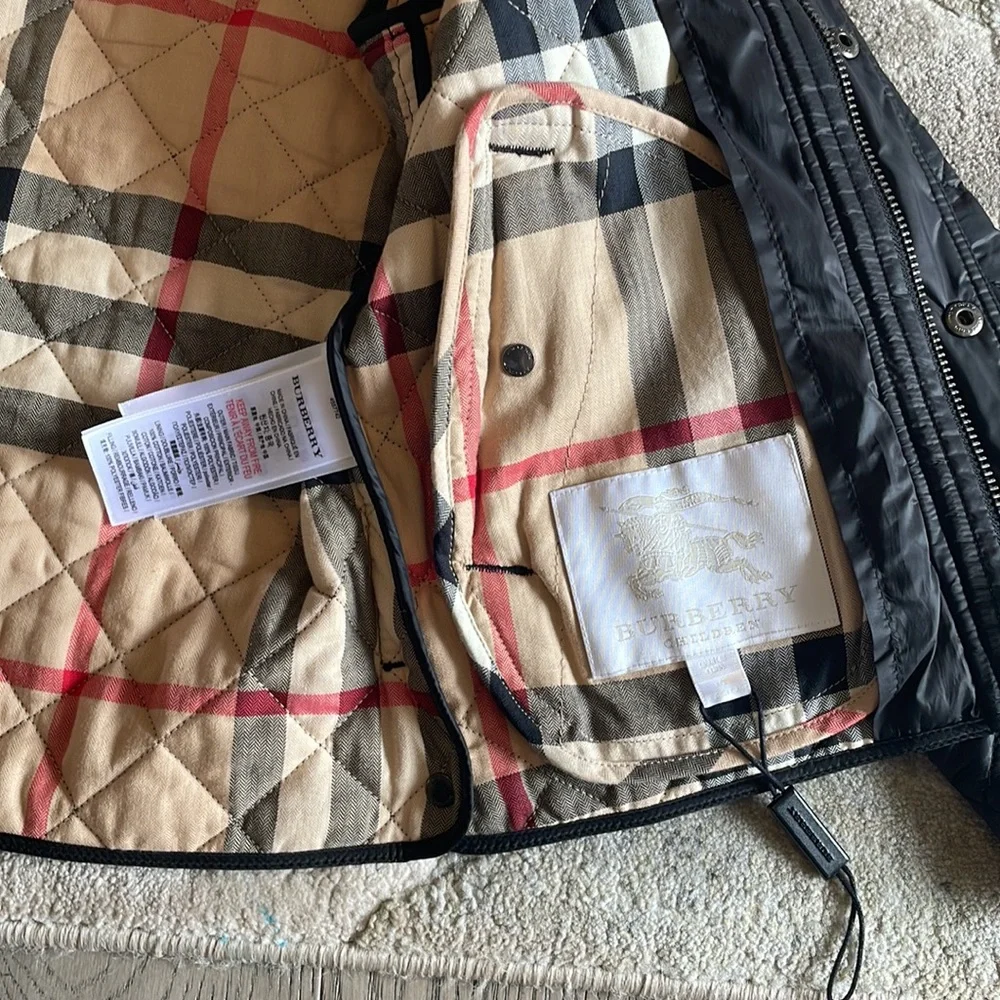 Burberry Quilted Coat - Picture 3 of 4